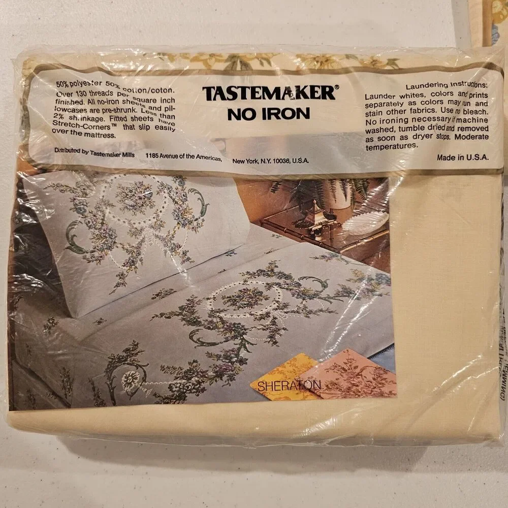 Tastemaker Vintage Twin Fitted & Flat Sheet Set W/Pillowcases - Sheraton NOS